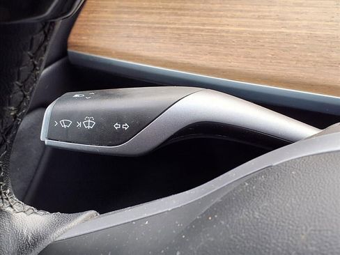 Used 2019 Tesla Model 3 Performance image 21