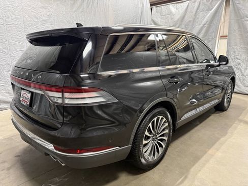 Used 2020 Lincoln Aviator Reserve w/ Equipment Group 201A image 6