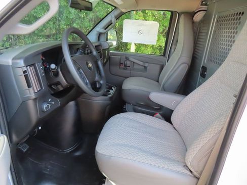 New 2025 Chevrolet Express 2500 Extended w/ Driver Convenience Package RWD image 19