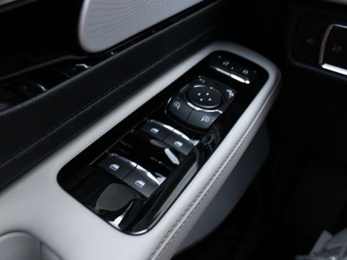 New 2026 Lincoln Aviator Reserve AWD/4WD image 36