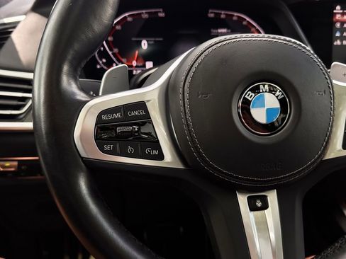 Used 2022 BMW X7 xDrive40i w/ M Sport Package AWD/4WD image 14