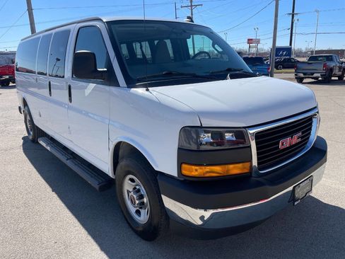 Used 2023 GMC Savana 3500 LS w/ Chrome Appearance Package image 11