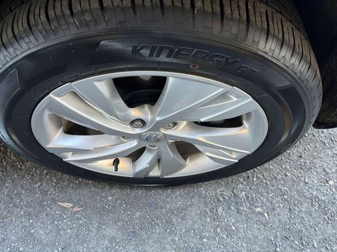 Used 2025 Buick Encore GX Preferred image 30