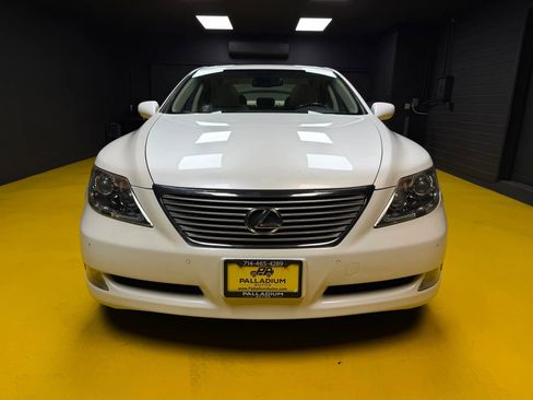 Used 2009 Lexus LS 460 AWD w/ Comfort Seating Pkg image 2