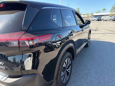 Certified 2023 Nissan Rogue SV image 13