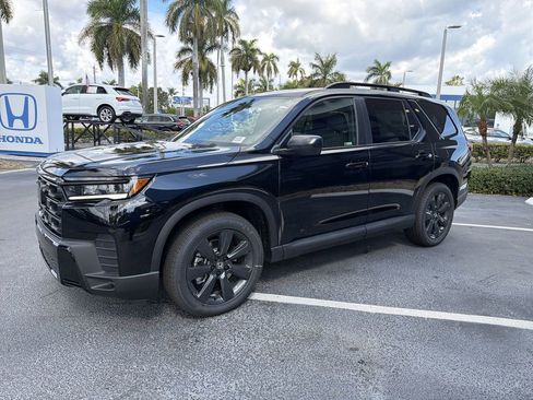 New 2026 Honda Pilot Sport image 4