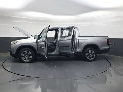 Used 2018 Honda Ridgeline RTL-T image 39