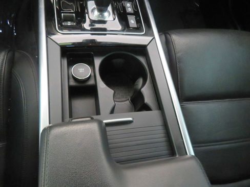 Used 2020 Jaguar XE S image 48