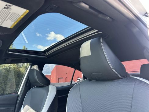 Used 2025 Toyota Camry SE w/ Convenience Package image 32