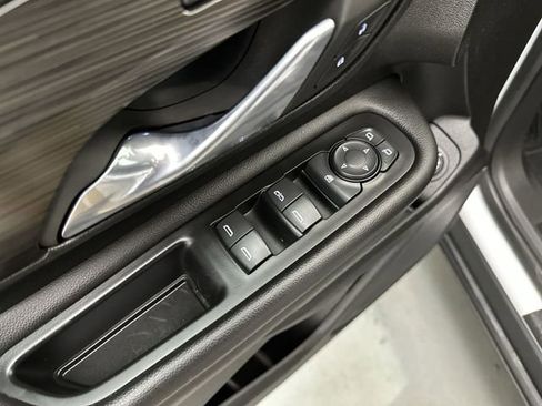 Used 2023 GMC Terrain SLT w/ Elevation Edition AWD/4WD image 18