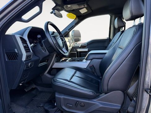 Used 2022 Ford F250 Lariat w/ Lariat Ultimate Package AWD/4WD image 12