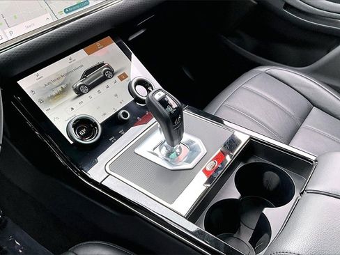 Used 2023 Land Rover Range Rover Evoque R-Dynamic S image 16