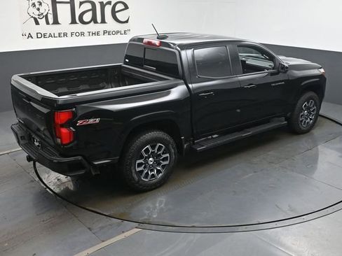 Used 2024 Chevrolet Colorado Z71 w/ Z71 Convenience Package 2 AWD/4WD image 39