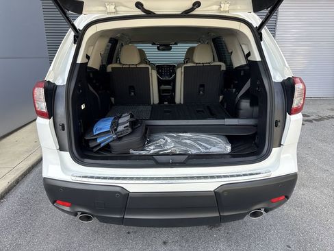 New 2025 Subaru Ascent Premium AWD/4WD image 30