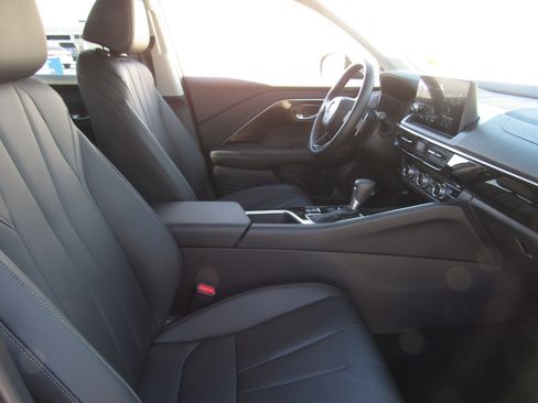 Used 2025 Acura ADX Base image 9