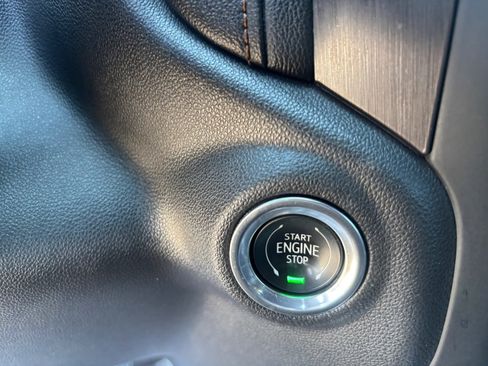 Used 2020 GMC Sierra 1500 AT4 w/ Technology Package image 23