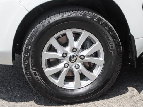 Used 2018 Toyota Land Cruiser AWD/4WD image 46