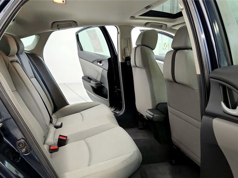 Used 2019 Honda Civic EX image 17
