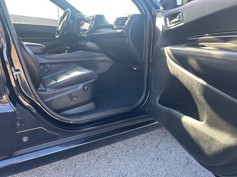 Used 2023 Dodge Durango GT image 19