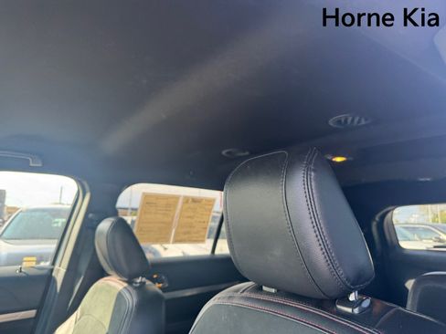 Used 2019 Ford Explorer XLT w/ Equipment Group 202A FWD image 23