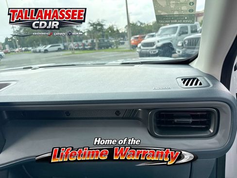 Used 2026 Ford Maverick XL FWD image 30