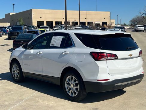 Used 2023 Chevrolet Equinox LT image 10
