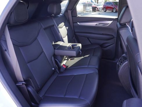 Certified 2023 Cadillac XT5 Luxury image 9