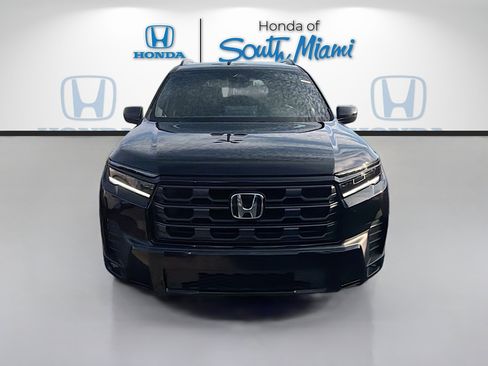 New 2026 Honda Pilot Sport image 2