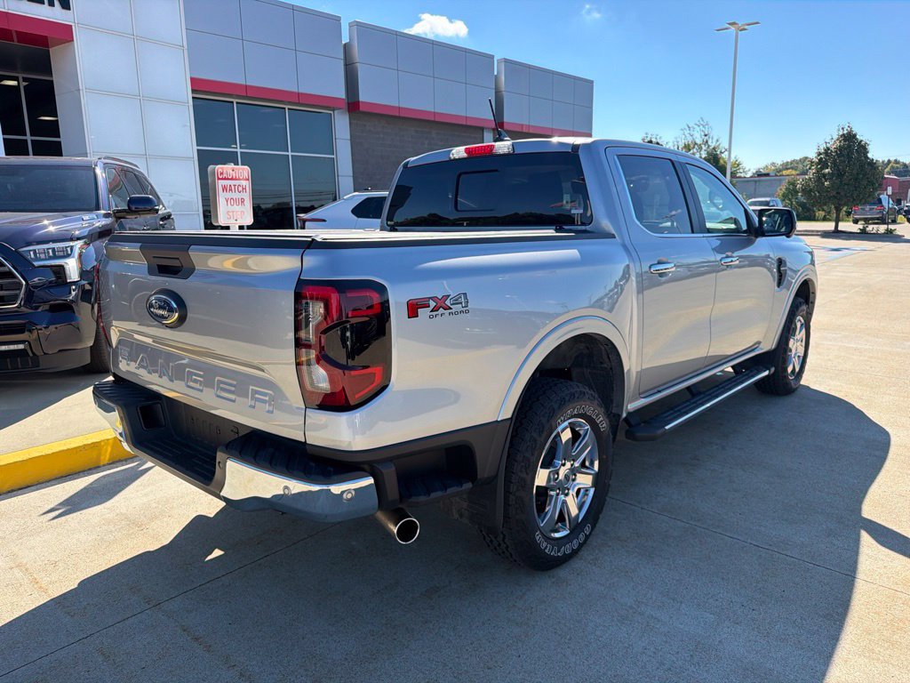 Used 2024 Ford Ranger Lariat w/ FX4 Off-Road Package AWD/4WD image 4