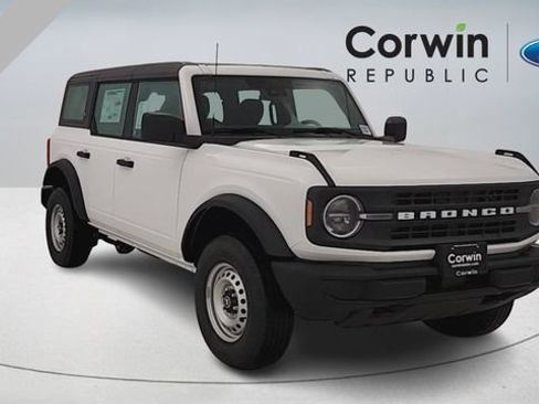 New 2025 Ford Bronco 4-Door AWD/4WD image 1