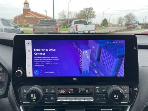 Used 2024 Toyota Grand Highlander Platinum image 21