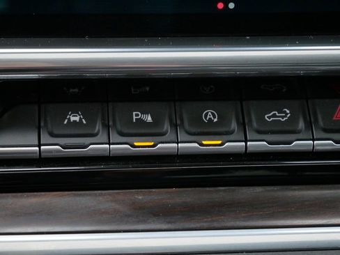 Used 2022 GMC Sierra 1500 SLT w/ SLT Premium Plus Package image 36