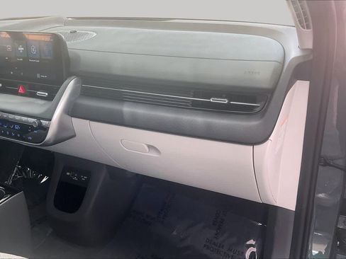 Certified 2025 Hyundai Ioniq 5 Limited AWD/4WD image 18