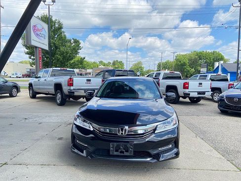 Used 2016 Honda Accord EX-L image 3