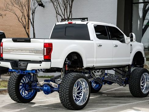 Used 2022 Ford F250 Limited image 8