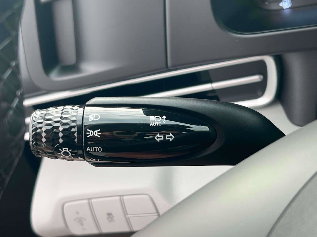 New 2026 Hyundai Elantra SEL Sport FWD image 17