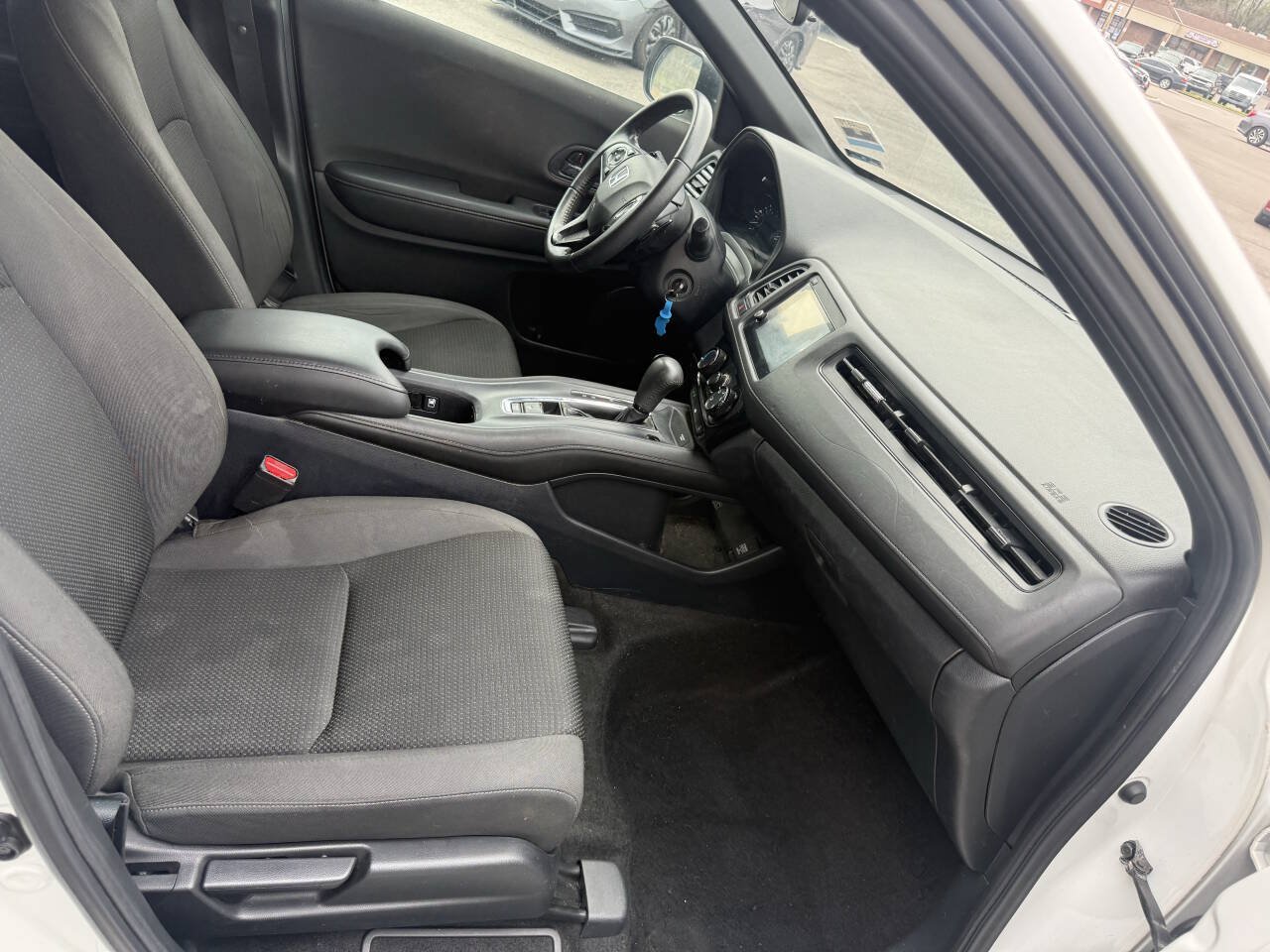 Used 2021 Honda HR-V Sport image 14