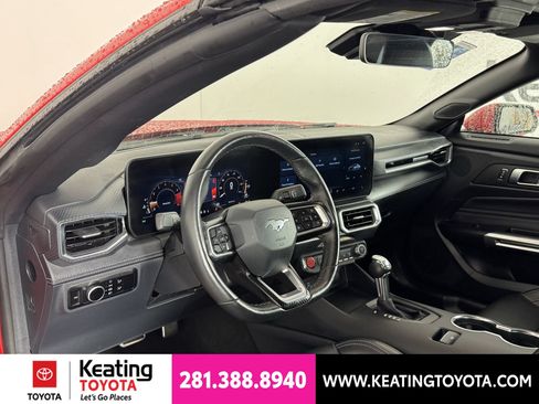 Used 2025 Ford Mustang Premium RWD image 13