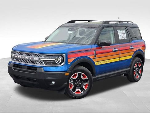 Used 2025 Ford Bronco Sport Free Wheeling w/ Convenience Package image 2