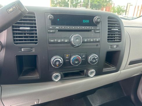 Used 2009 Chevrolet Silverado 1500 W/T RWD image 16