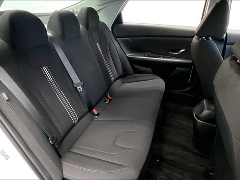 Certified 2024 Hyundai Elantra SEL image 26