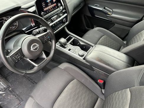 Used 2024 Nissan Pathfinder SV AWD/4WD image 10