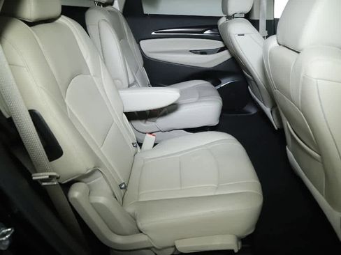 Used 2020 Buick Enclave Essence w/ Sport Touring Edition FWD image 34