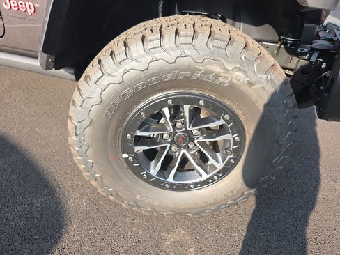 New 2025 Jeep Wrangler Unlimited Rubicon image 29