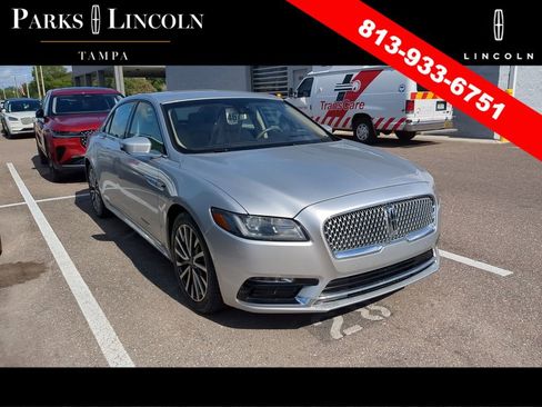 Used 2018 Lincoln Continental Select FWD image 2