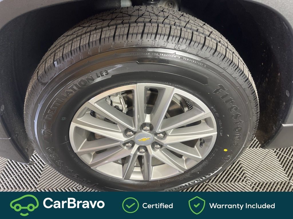 Used 2023 Chevrolet Traverse LT AWD/4WD image 13