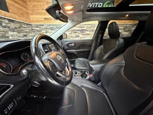 Used 2020 Jeep Cherokee Limited AWD/4WD image 13