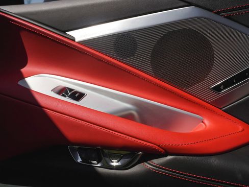 Used 2023 Chevrolet Corvette Stingray Preferred Conv w/ Z51 Performance Package RWD image 13