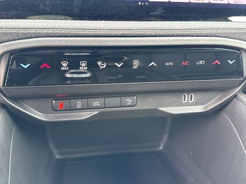New 2026 Jeep Cherokee Laredo AWD/4WD image 27