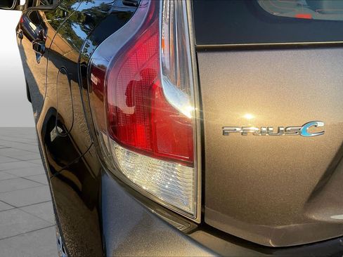 Used 2016 Toyota Prius C One FWD image 25